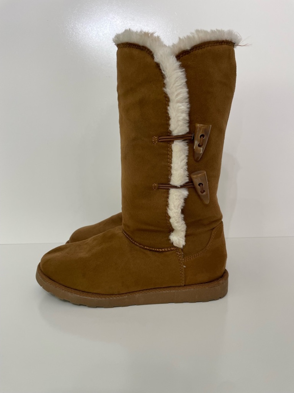 Gander Mountain Brown Furry Winter Suede-like Boots, Women's size 7